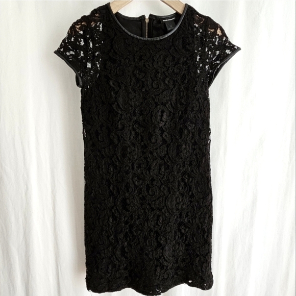 CLUB MONACO Witherbee Black Lace Crewneck Leather Trim Short Sleeve Mini Dress - Picture 3 of 16